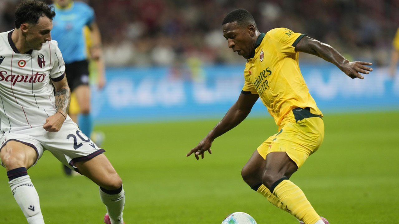 Belum Setahun di San Siro, AC Milan Siap Korbankan Pervis Estupinan