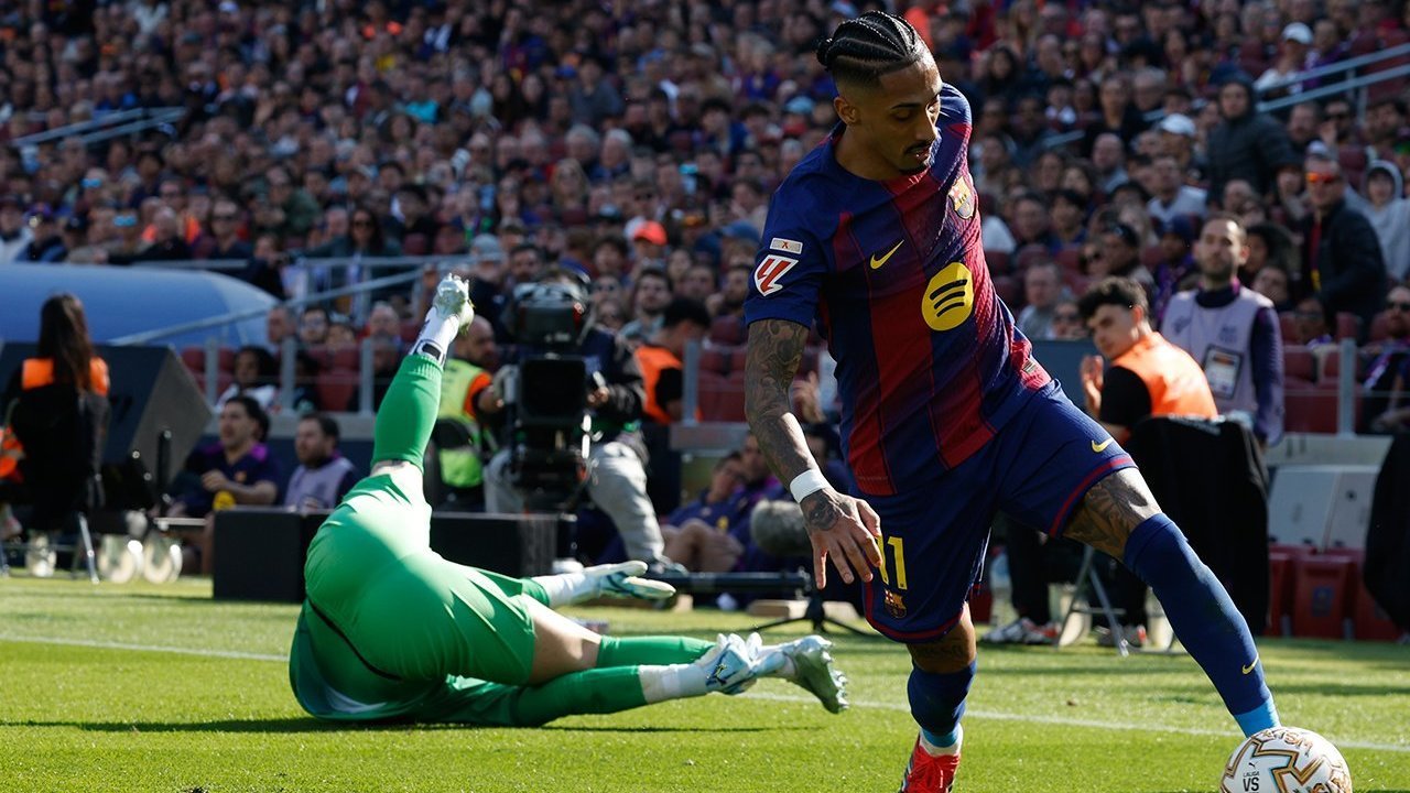 Rapor Pemain Barcelona vs Rayo Vallecano: Untung Ada Joan Garcia Rapor Pemain Barcelona vs Rayo Vallecano: Untung Ada Joan Garcia