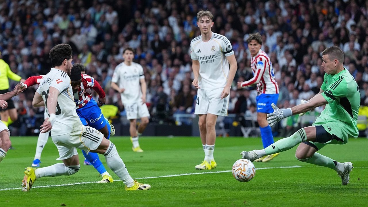 Huijsen Puji Mentalitas Militan Real Madrid: Memuji Vinicius Junior dan Membela Fede Valverde