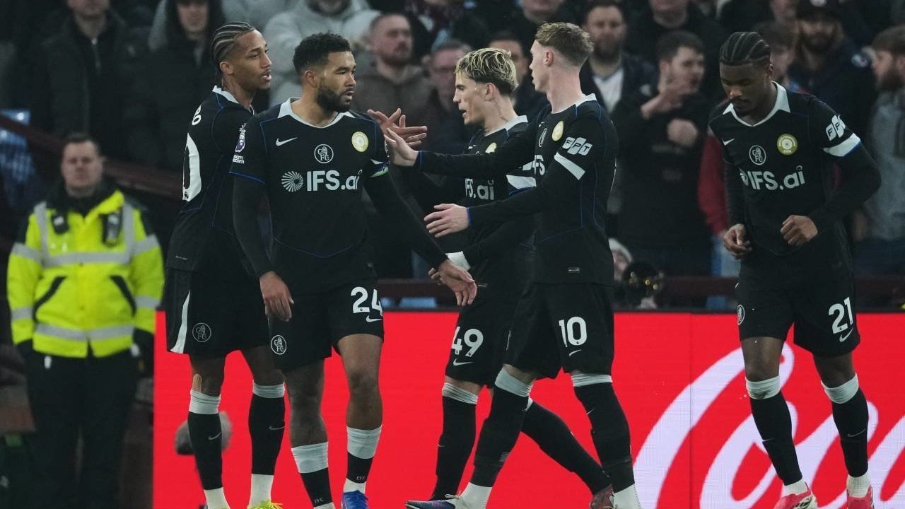 Hasil Aston Villa vs Chelsea: The Blues Pesta Gol di Villa Park, Joao Pedro Hattrick