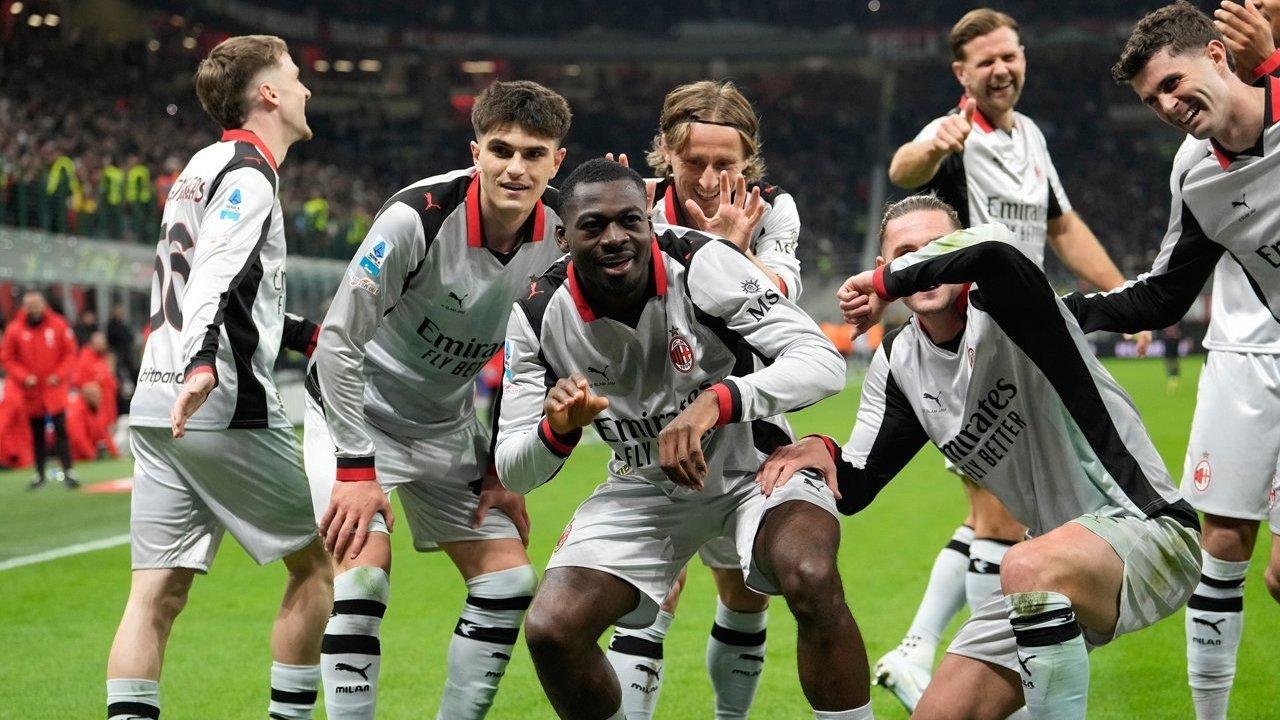 Hasil AC Milan vs Torino: Taklukkan Il Toro, Rossoneri Terus Pepet Inter di Puncak Hasil AC Milan vs Torino: Taklukkan Il Toro, Rossoneri Terus Pepet Inter di Puncak