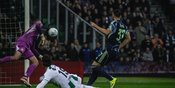 Maarten Paes Starter, Ajax Kalah Telak dari Groningen