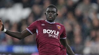 3 Alasan Malick Diouf Layak Jadi Target MU di 2026... 3 Alasan Malick Diouf Layak Jadi Target MU di 2026...