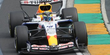 Bangga Bisa Lawan Lewis Hamilton, Arvid Lindblad Sajikan Debut Mentereng di F1 GP Australia 2026