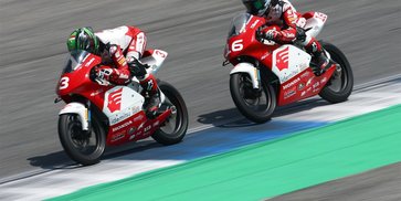 Hasil Race 2 Moto4 Asia Cup Thailand 2026: Hayato Chisiki Menang Lagi, Bintang Pranata Hampir Podium