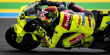 2 Kali Red Flag, Fabio di Giannantonio Menangi MotoGP Catalunya 2026 Usai Terlibat Kecelakaan Hebat