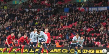 Hasil Inggris vs Uruguay: Blunder Bek Arsenal Bikin The Three Lions Batal Raih Kemenangan