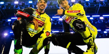 Skuad Valentino Rossi Ingin Gabungkan Pembalap Senior dan Junior di MotoGP 2027 Skuad Valentino Rossi Ingin Gabungkan Pembalap Senior dan Junior di MotoGP 2027