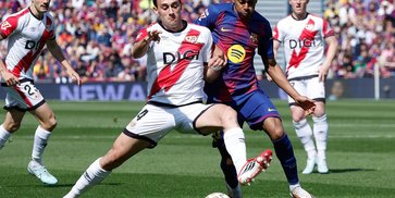 Barcelona Menang, Lamine Yamal Ngamuk ke Flick usai Ditarik Keluar