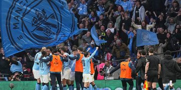 Guardiola Tak Menyangka Man City Bisa Dominasi Arsenal di Final Carabao Cup