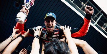 Valentino Rossi Pamer Kehebatan Marco Bezzecchi ke Jorge Lorenzo dan Dani Pedrosa: Muridku yang Paling Fokus!