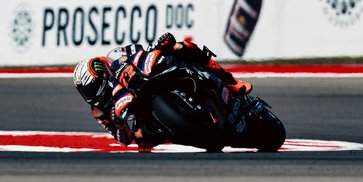 Hasil Balapan MotoGP Amerika 2026: Marco Bezzecchi Menang Dominan Meski Motor Alami Kerusakan Hasil Balapan MotoGP Amerika 2026: Marco Bezzecchi Menang Dominan Meski Motor Alami Kerusakan