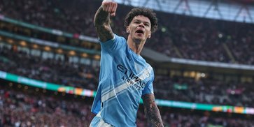 Hasil Arsenal vs Man City: Nico O'Reilly Borong Dua Gol, The Citizens Juara Carabao Cup 2026