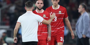 John Herdman Buka-bukaan Penyebab Mainkan Calvin Verdonk Jadi Gelandang, Bakal Permanen di Lini Tengah?