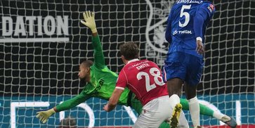 Chelsea dan Rotasi Besar yang Memicu Masalah di Lapangan