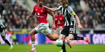 Paul Scholes Sindir Michael Carrick Usai Man United Tumbang dari Newcastle: Mainnya Buruk Banget!