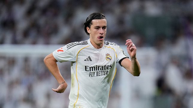 Bek Real Madrid, Alvaro Carreras saat tampil melawan Getafe di Liga Spanyol, 2 Maret 2026. (c) AP Photo/Manu Fernandez