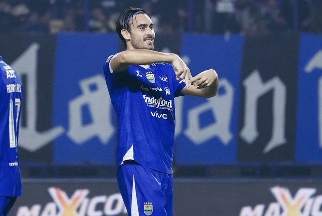 Minggu, 12 April 2026