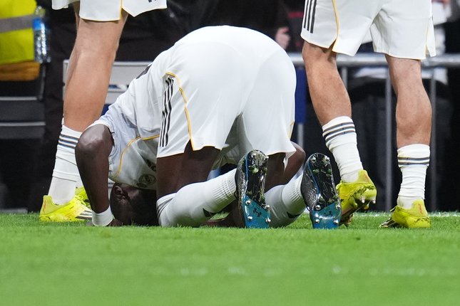 Kiper dan Bek Kiper dan Bek