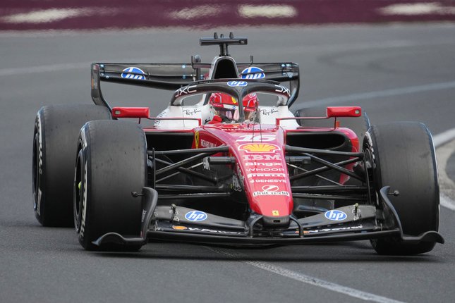 Duel dengan Mercedes dan Strategi Pit Stop Ferrari