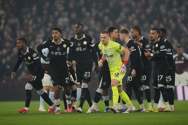 Rosenior: Bukan untuk Mengintimidasi Lawan Rosenior: Bukan untuk Mengintimidasi Lawan