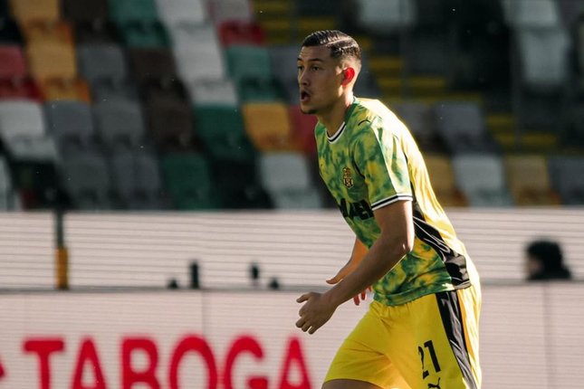 Kalahkan Sejumlah Kandidat Unggulan Kalahkan Sejumlah Kandidat Unggulan