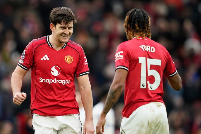 Kokoh di Lini Belakang Kokoh di Lini Belakang