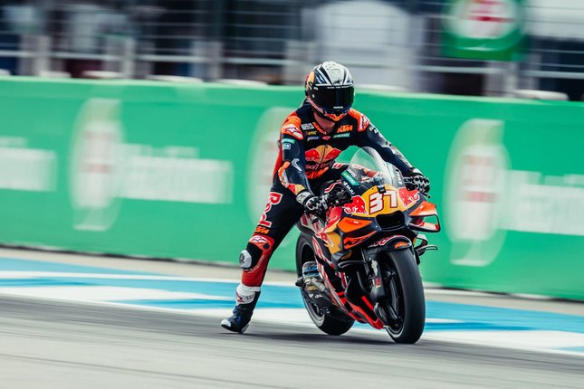 Pedro Acosta dan KTM Akhirnya Pimpin Klasemen