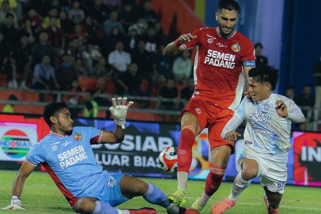 Dominasi Tuan Rumah Sejak Awal