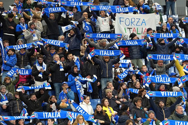 Italia Melawan Bayangan Masa Lalu Italia Melawan Bayangan Masa Lalu