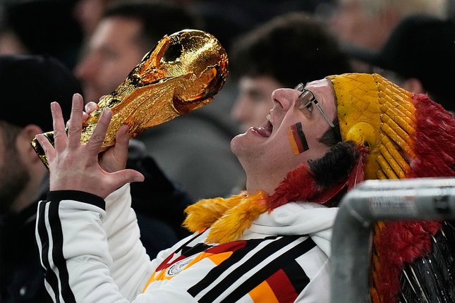 Risiko Tiket Tidak Terjual dan Reaksi Penggemar