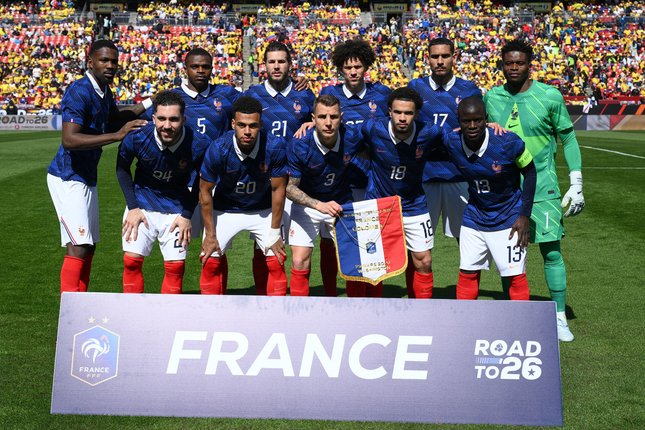 Fokus Zidane Hanya Dua Tim Skuad Timnas Prancis berpose untuk foto bersama sebelum laga persahabatan internasional antara Kolombia vs Prancis di Landover, Maryland, Minggu, 29 Maret 2026 (c) AP Photo/Nick Wass