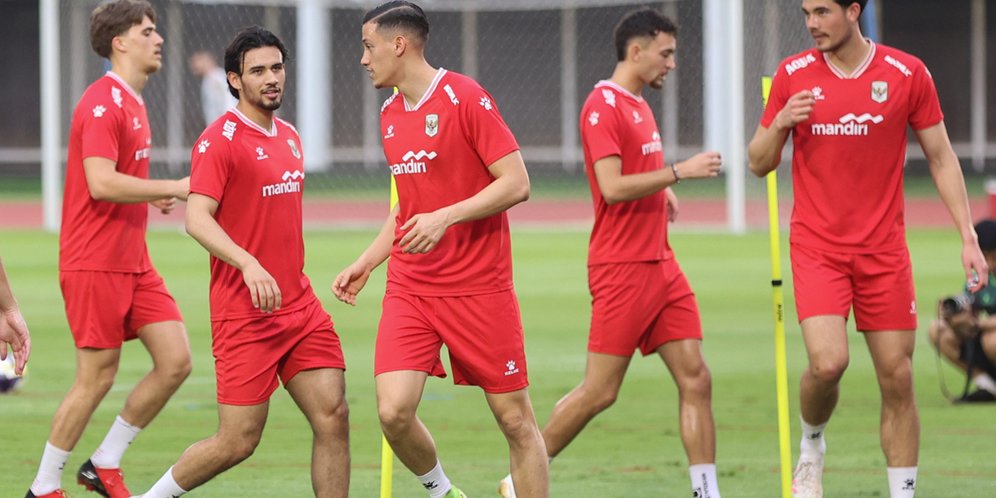 ⚽ Drama passportgate akhirnya selesai — 4 pemain naturalisasi Timnas Indonesia resmi bebas sanksi di Liga Belanda!  perjuangan panjang ini akhirnya berbuah hasil yang kita semua tunggu-tunggu