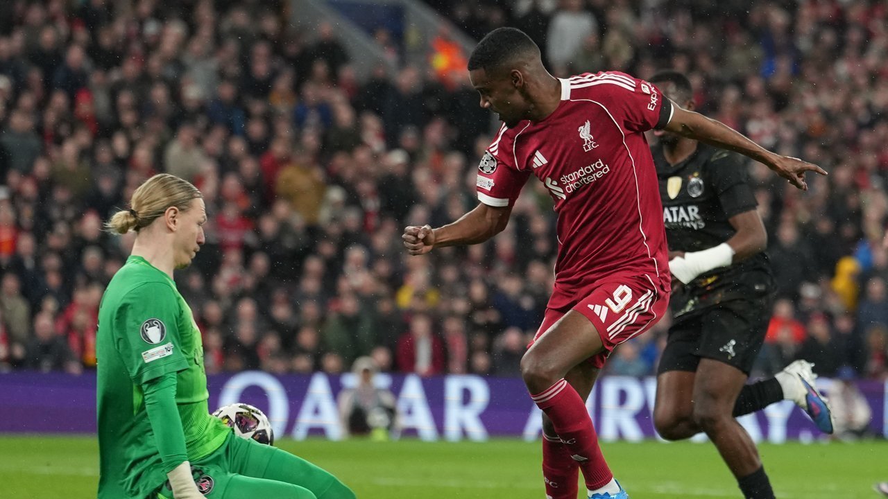 Statistik Alexander Isak di Laga Liverpool vs PSG: Spekulasi Arne Slot Berujung Petaka Statistik Alexander Isak di Laga Liverpool vs PSG: Spekulasi Arne Slot Berujung Petaka