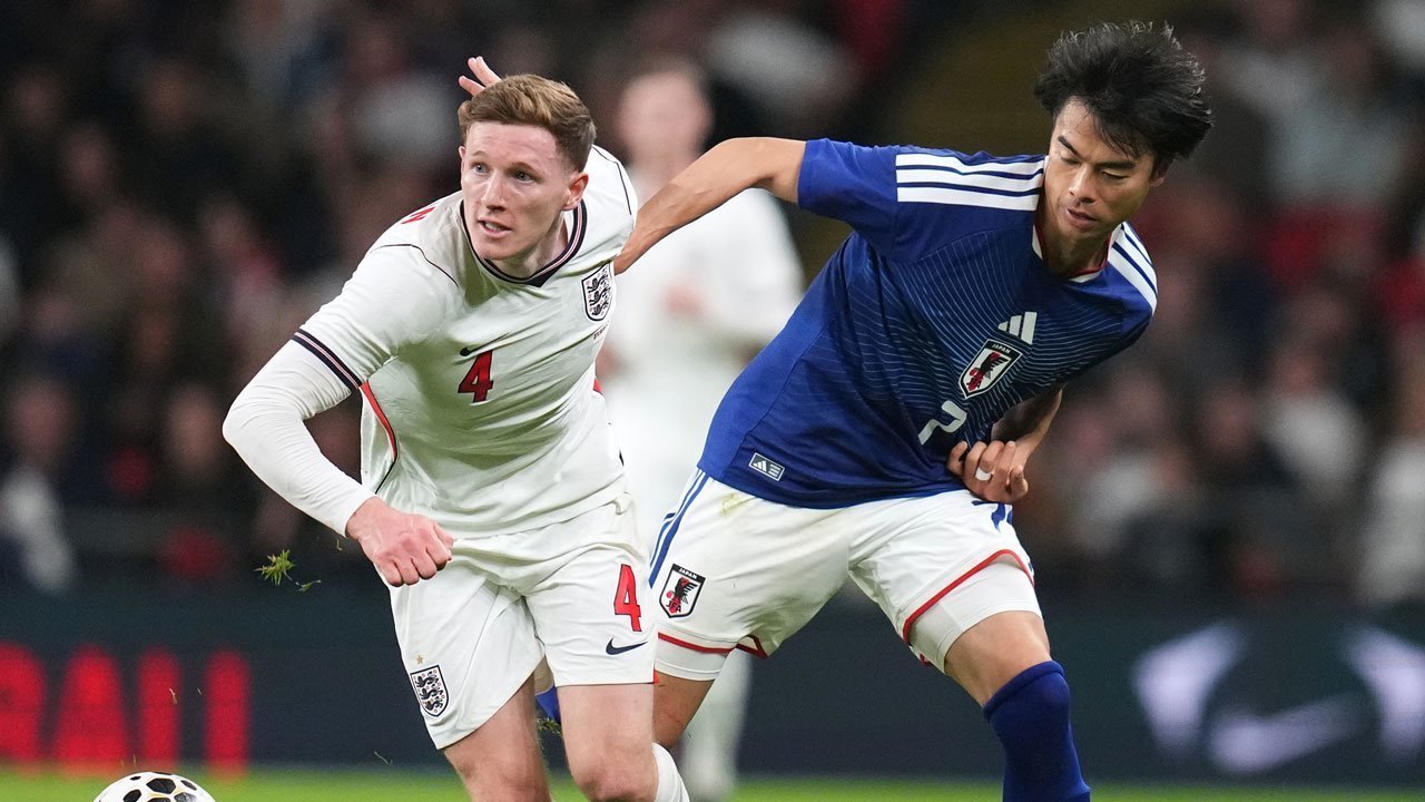 Manchester United Putuskan Curi Start untuk Daratkan Gelandang Timnas Inggris Ini