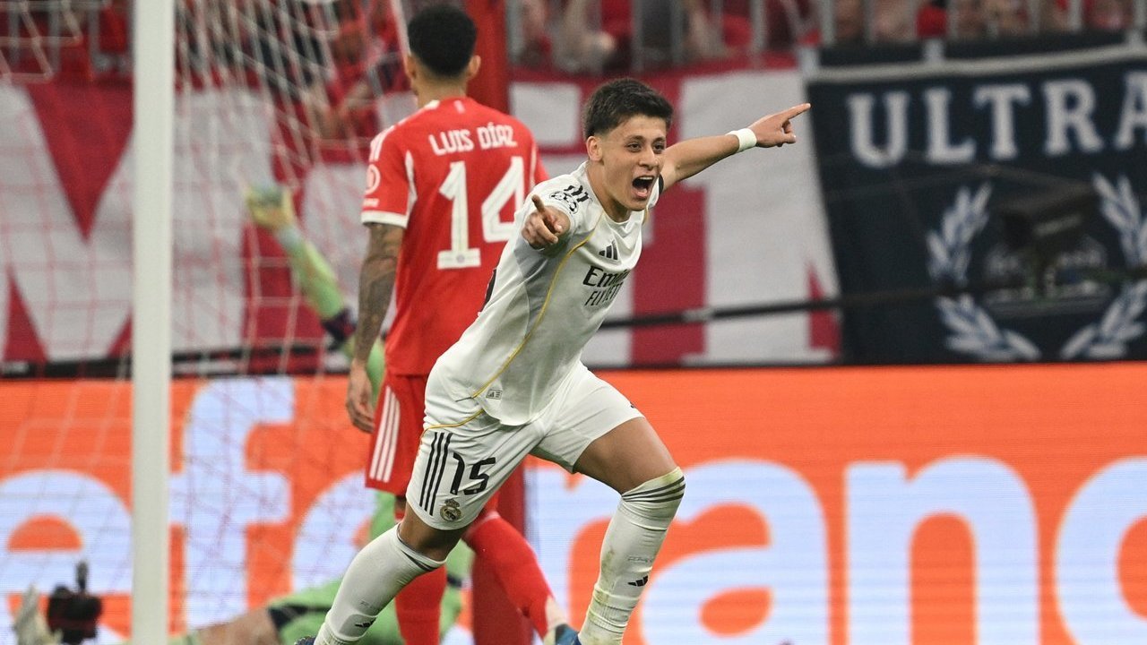 3 Pemain Real Madrid yang Paling Diuntungkan Peran Baru Arda Guler 3 Pemain Real Madrid yang Paling Diuntungkan Peran Baru Arda Guler