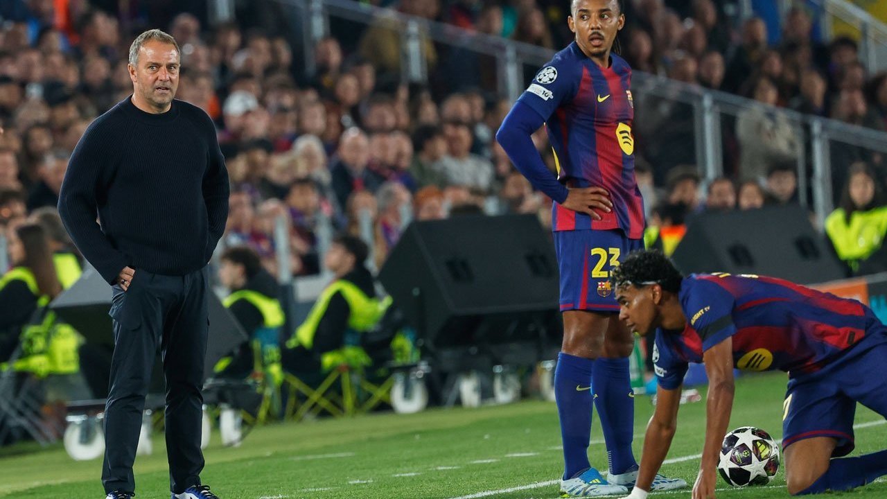 Hansi Flick Ambil Risiko saat 0-1, dan Hasilnya Barcelona Kalah 0-2