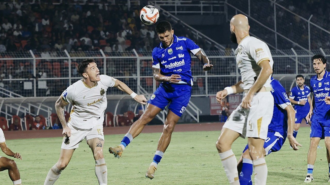 3 Fakta Usai Persib Bungkam Bhayangkara FC 4-2: Beckham Putra Spesialis Big Match, Pertahanan yang Mulai Rapuh