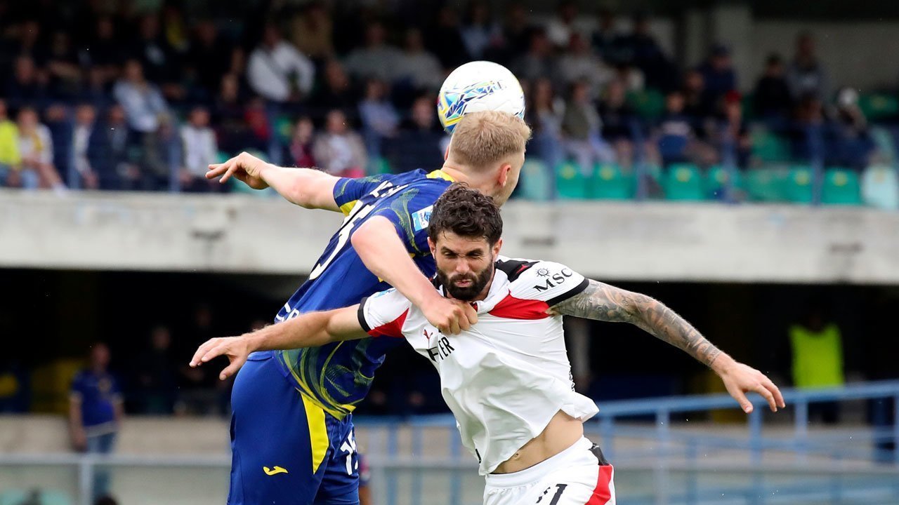 Krisis Lini Depan AC Milan Kian Nyata, Tak Peduli Kombinasi Penyerang