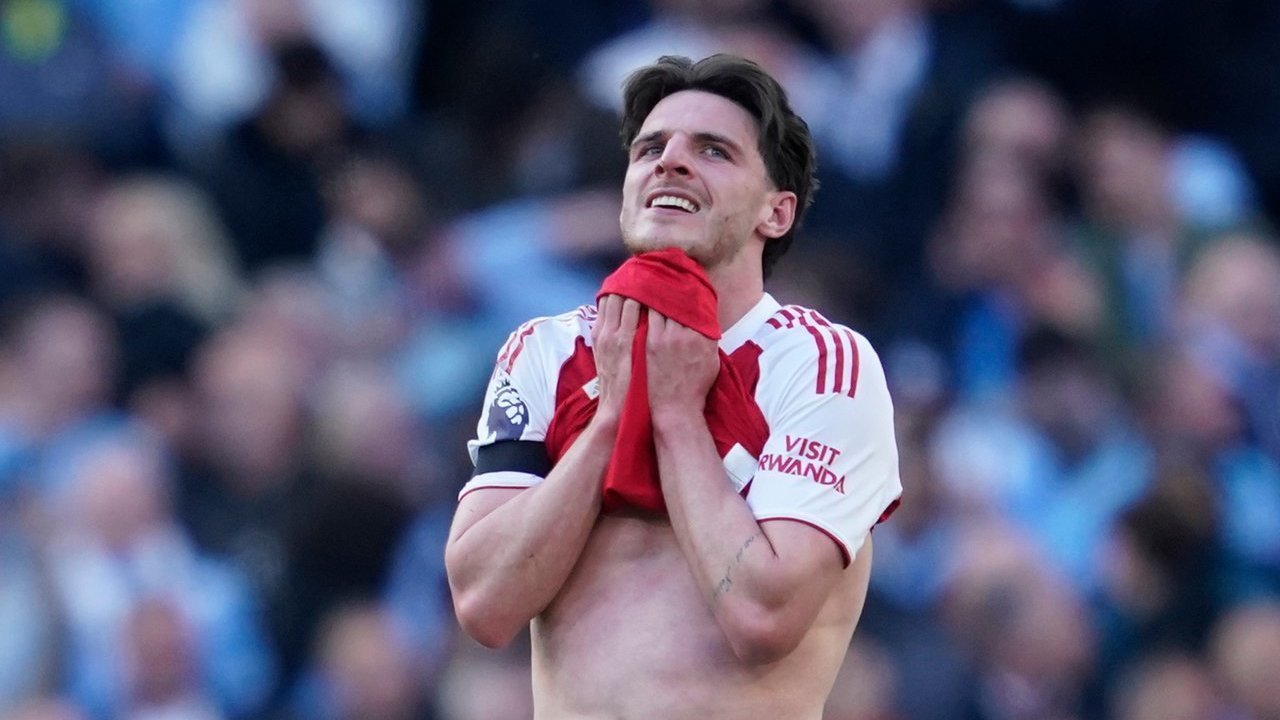 6 Pemain Arsenal yang 'Menghilang' Saat Dikalahkan Man City