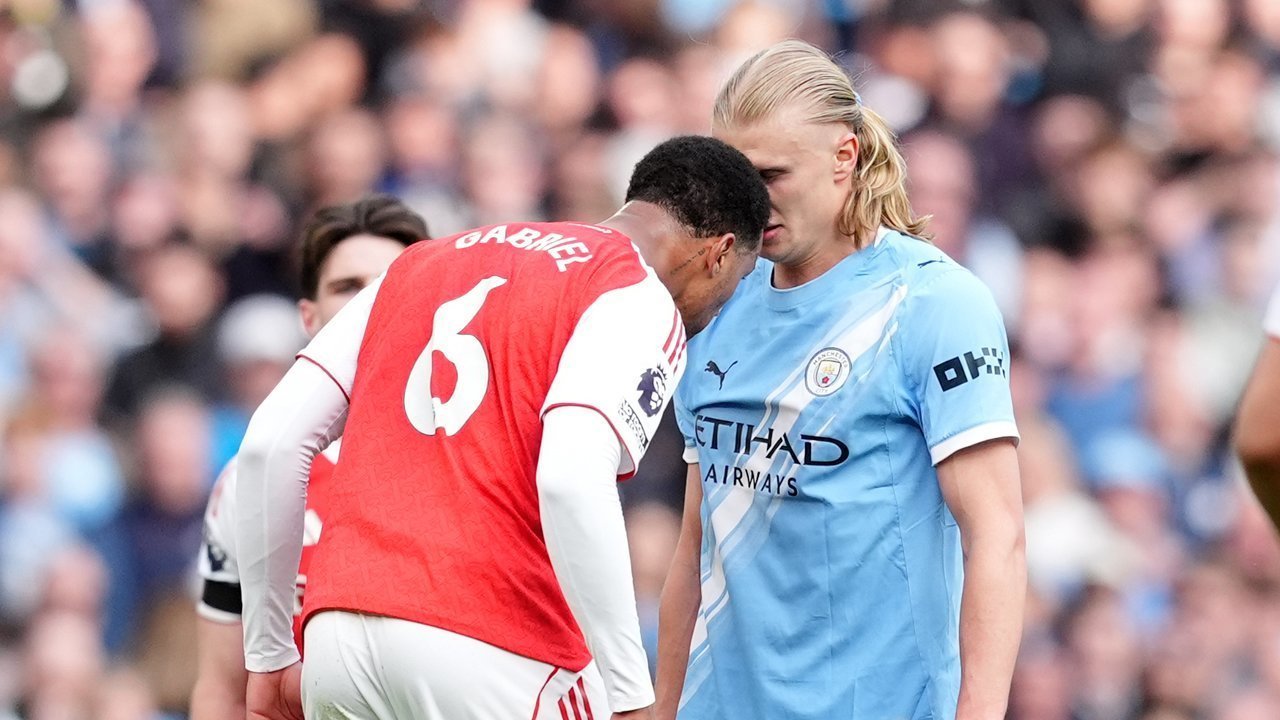 Man City vs Arsenal: Mengapa Gabriel Magalhaes Tak Dikartu Merah Usai Headbutt Erling Haaland?