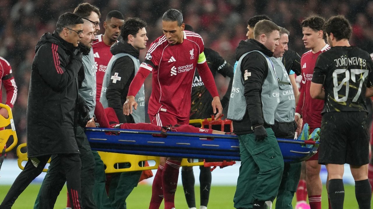 Cedera Horor Hugo Ekitike Guncang Liverpool, Terancam Absen di Piala Dunia 2026 Cedera Horor Hugo Ekitike Guncang Liverpool, Terancam Absen di Piala Dunia 2026