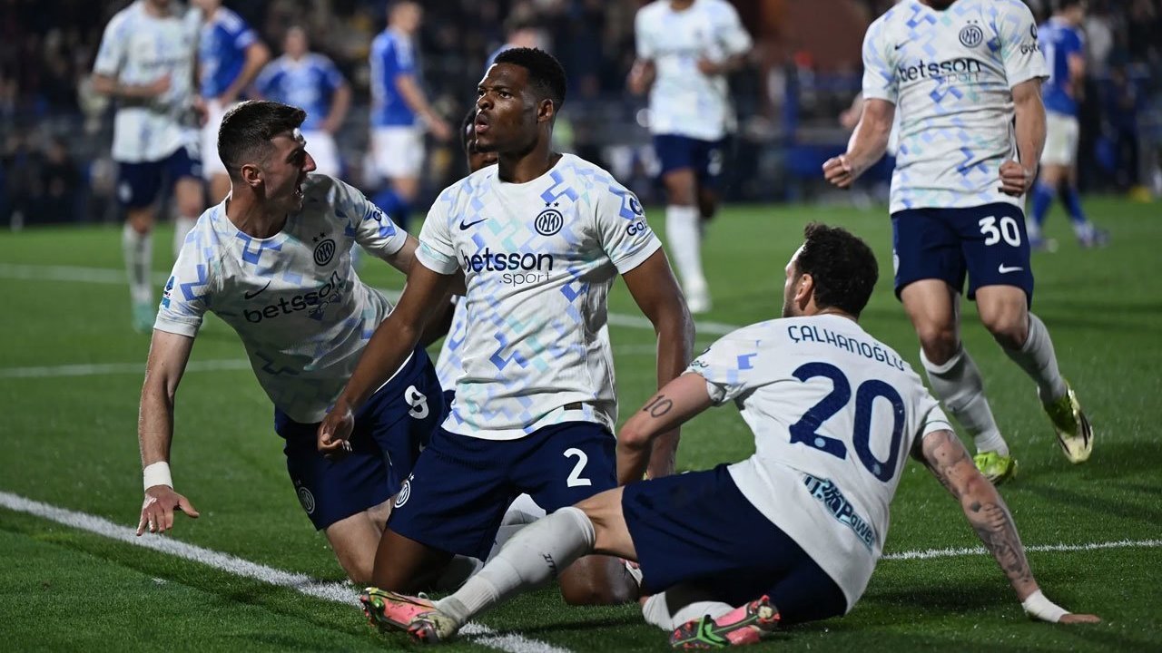 Inter Milan Sikat Como dan Semakin Dekat Scudetto: Cristian Chivu Sindir Kebiasaan Conte dan Allegri Inter Milan Sikat Como dan Semakin Dekat Scudetto: Cristian Chivu Sindir Kebiasaan Conte dan Allegri