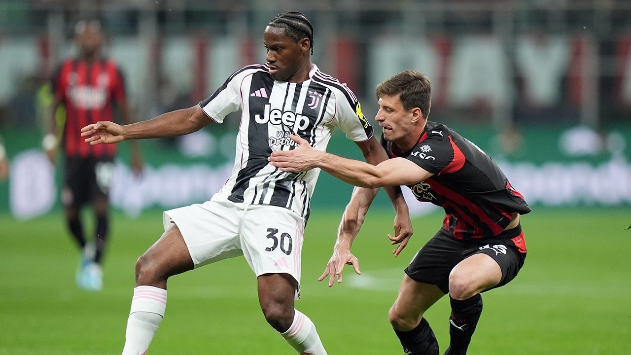 Matteo Gabbia Diragukan Tampil Saat AC Milan Hadapi Juventus Matteo Gabbia Diragukan Tampil Saat AC Milan Hadapi Juventus