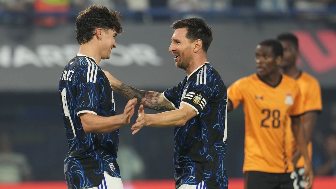Daftar 55 Pemain Argentina untuk Piala Dunia 2026: Dipimpin Messi, Didominasi Bintang Serie A, Paulo Dybala Dicoret! Daftar 55 Pemain Argentina untuk Piala Dunia 2026: Dipimpin Messi, Didominasi Bintang Serie A, Paulo Dybala Dicoret!