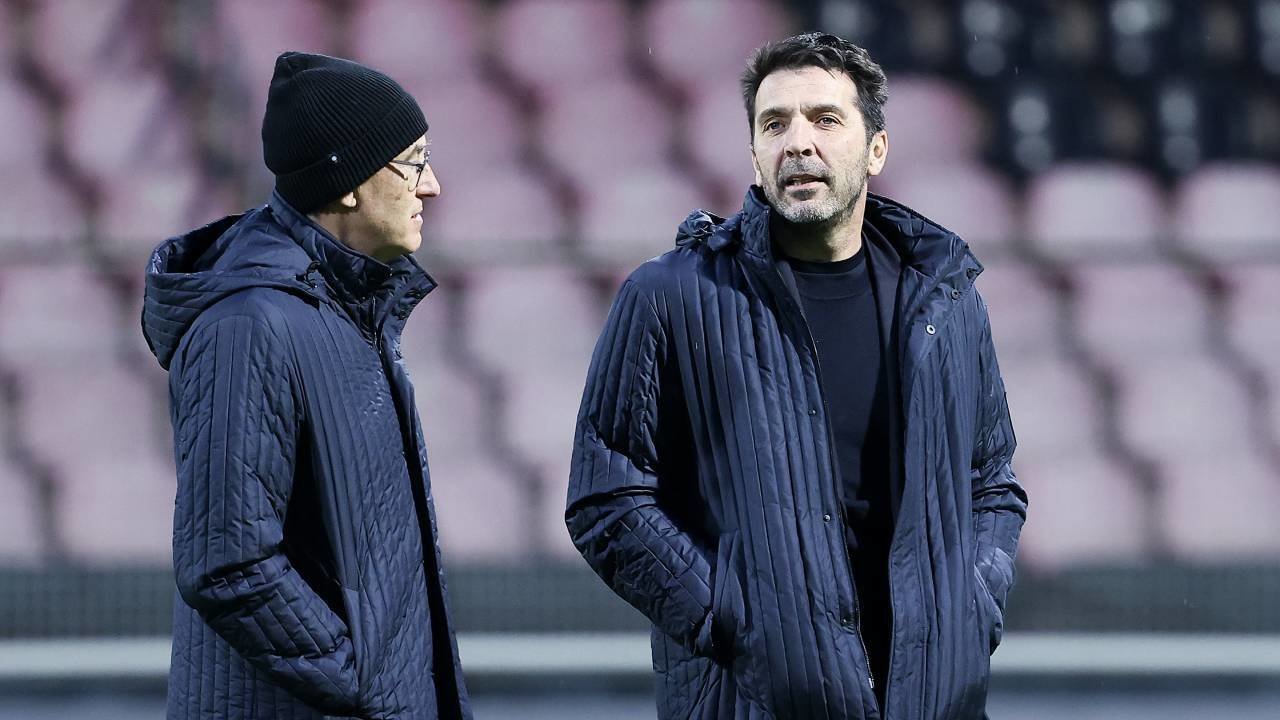 Gianluigi Buffon dan Gennaro Gattuso Tetap Bersama Italia Hingga Juni Usai Gagal ke Piala Dunia Gianluigi Buffon dan Gennaro Gattuso Tetap Bersama Italia Hingga Juni Usai Gagal ke Piala Dunia