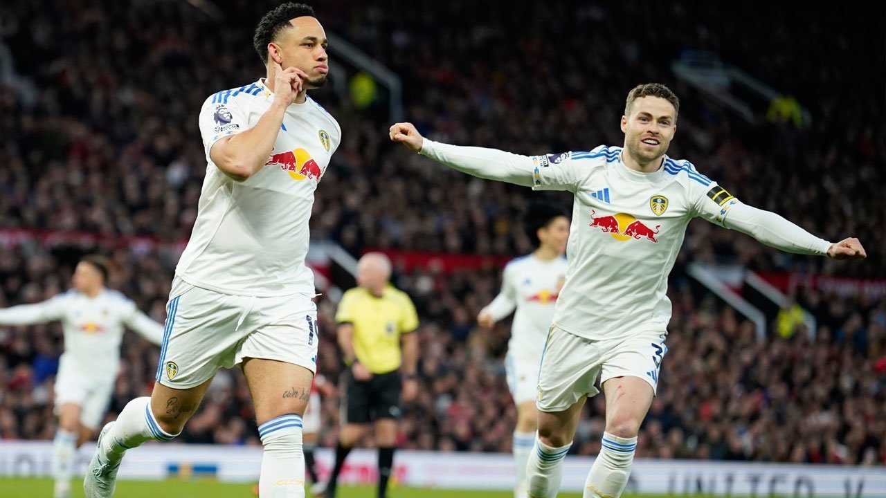 Hasil Man United vs Leeds: 10 Pemain Setan Merah Tumbang di Tangan Rival Lama!