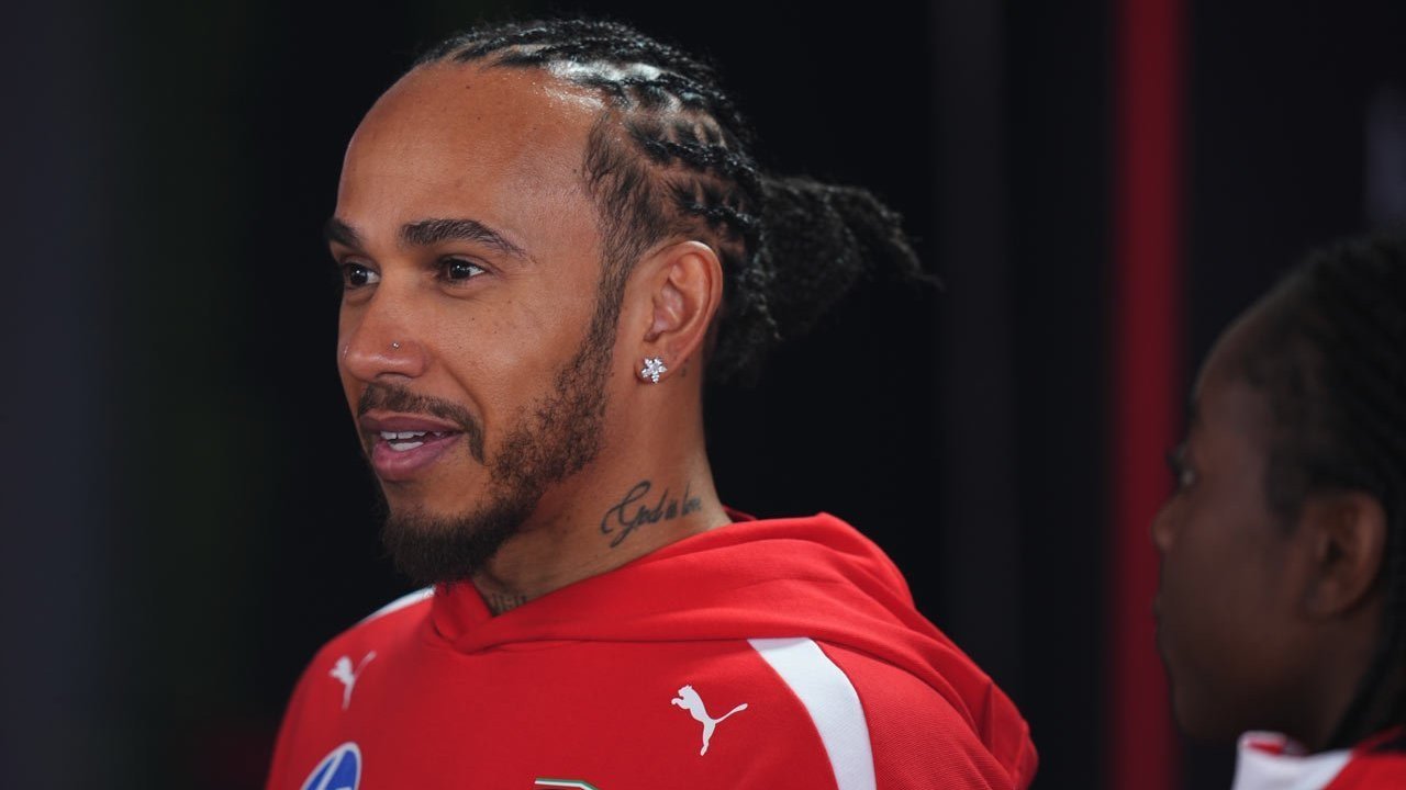 Lewis Hamilton Senang Comeback ke Papan Atas, Bisa Senang-Senang Lagi di Formula 1