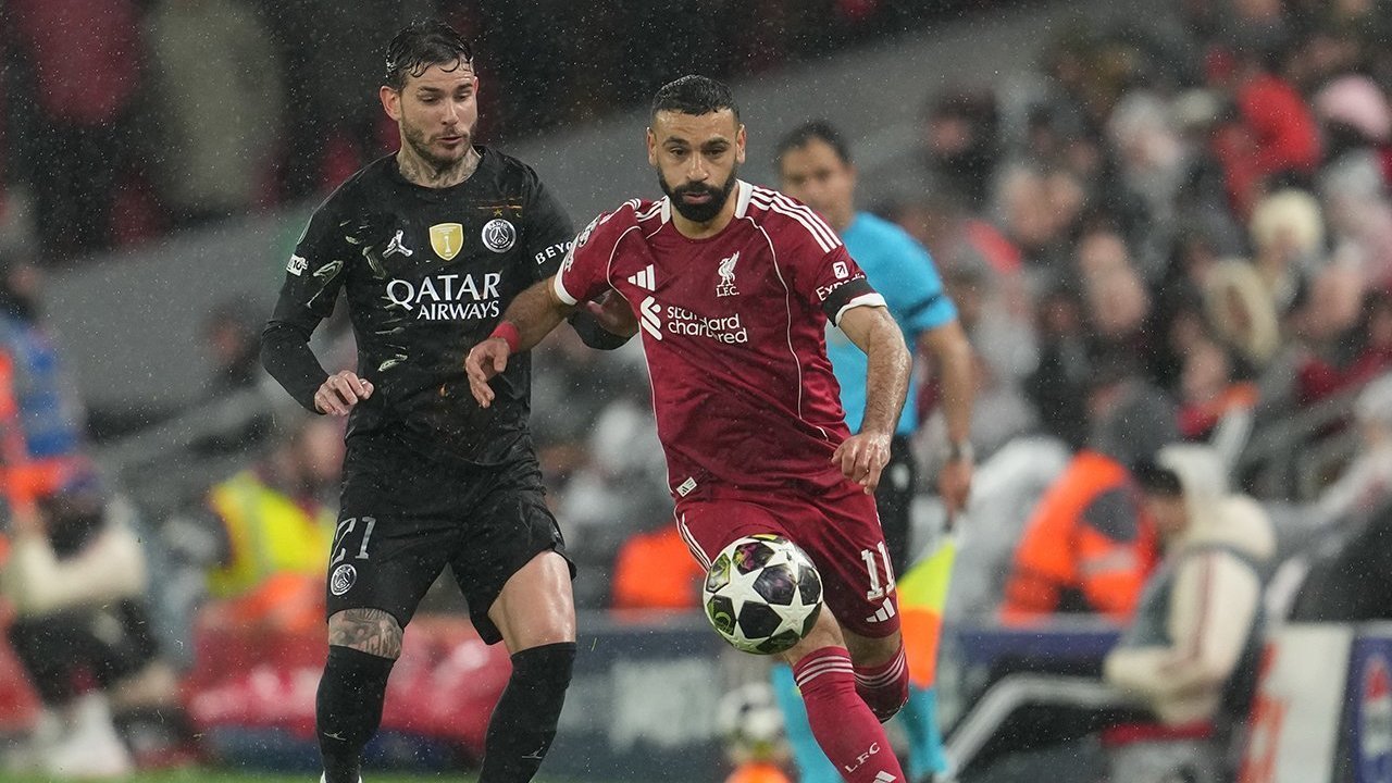 Rapor Pemain Liverpool vs PSG: Malam Kelam di Anfield, Eksperimen Slot Gagal