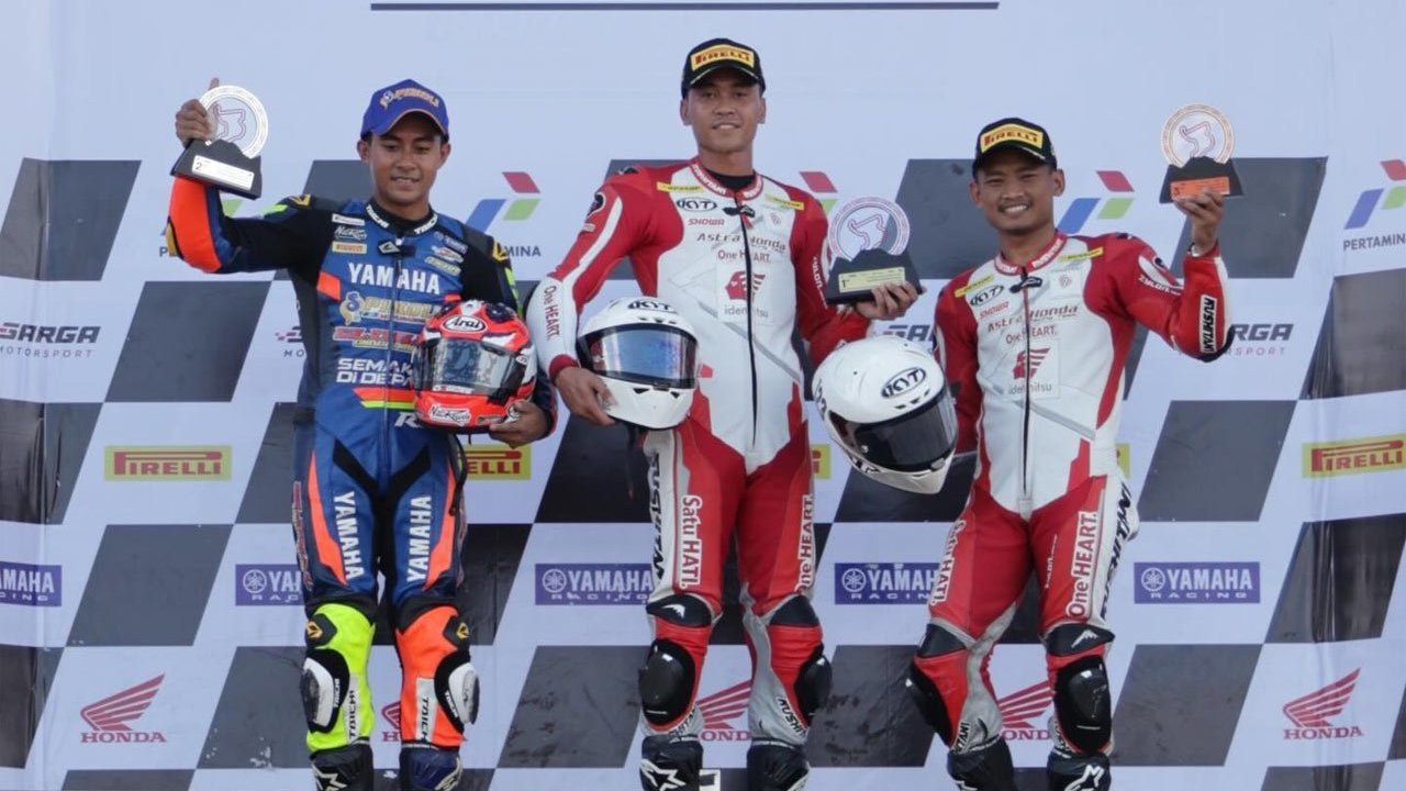 Hasil Race 1 Seri 1 Mandalika Racing Series 2026, Herjun Atna Firdaus Menangi National Supersport 600